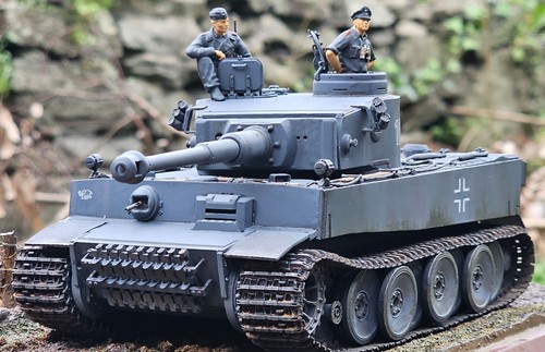 Built tiger initial - tiger, 1